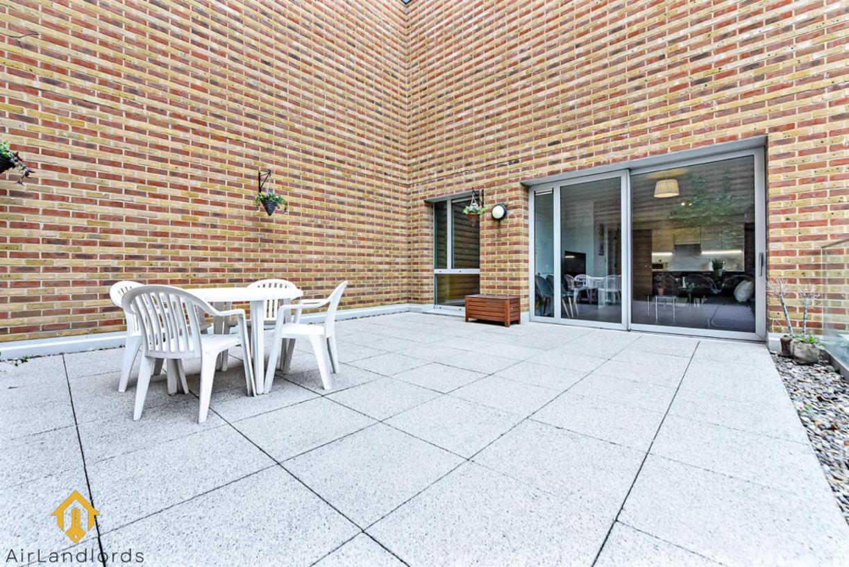 Exclusive 3 Bed 3Bath Penthouse Near Canary Wharf London Ngoại thất bức ảnh